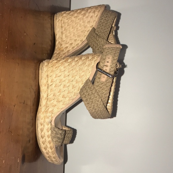 Stuart Weitzman ALEX Wedge Sandal - Picture 3 of 6